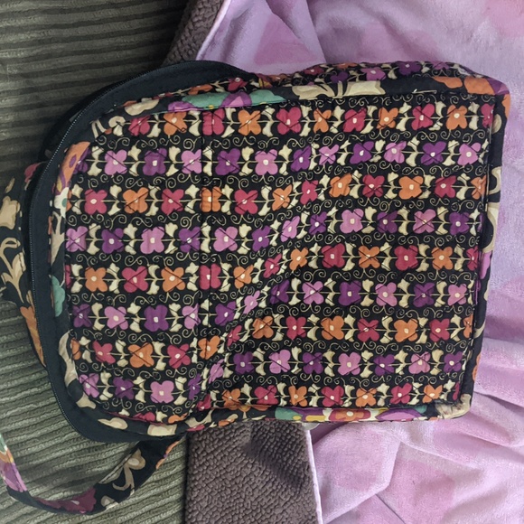 Vera BradleSuzanibackpack, Excellent condition. Adjustable straps. zipper pocket - Picture 6 of 8